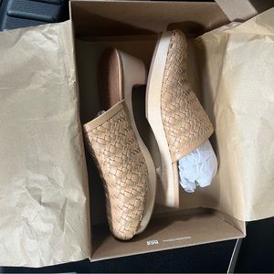 Madewell woven  leather clogs, brand new in box, size 8